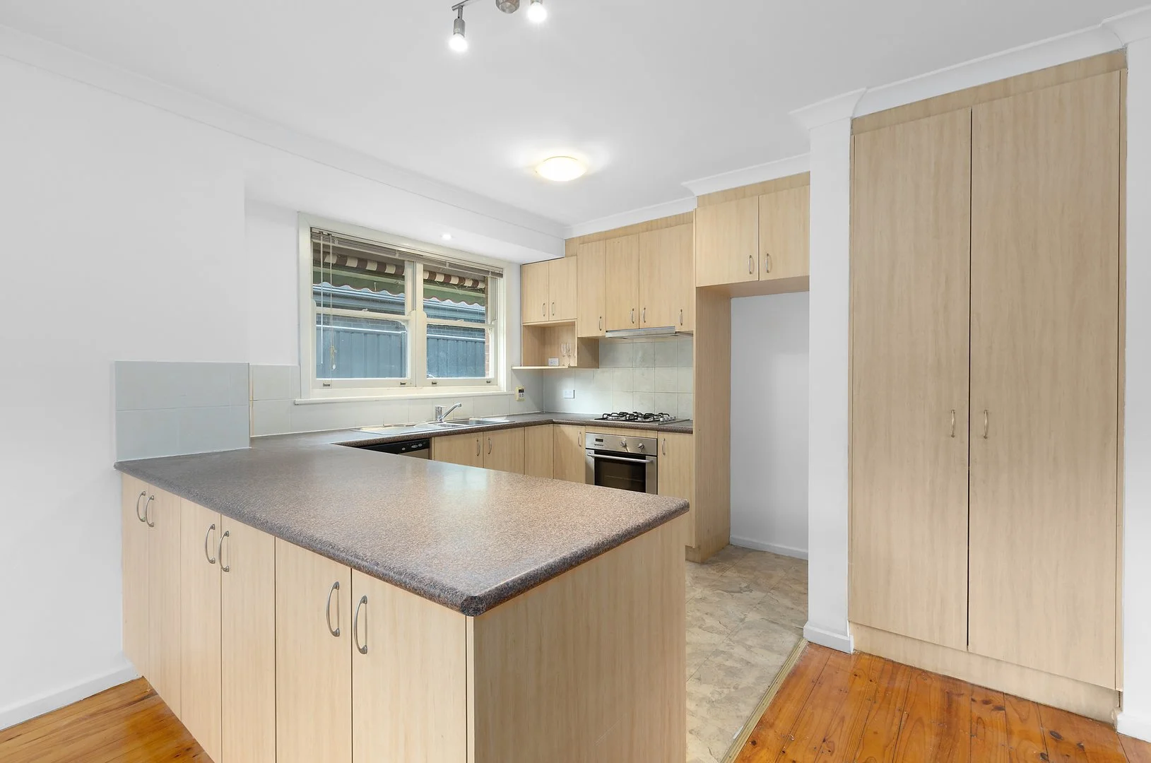 Additional image 2 of 4 Carnegie Cres, Narrabundah ACT 2604