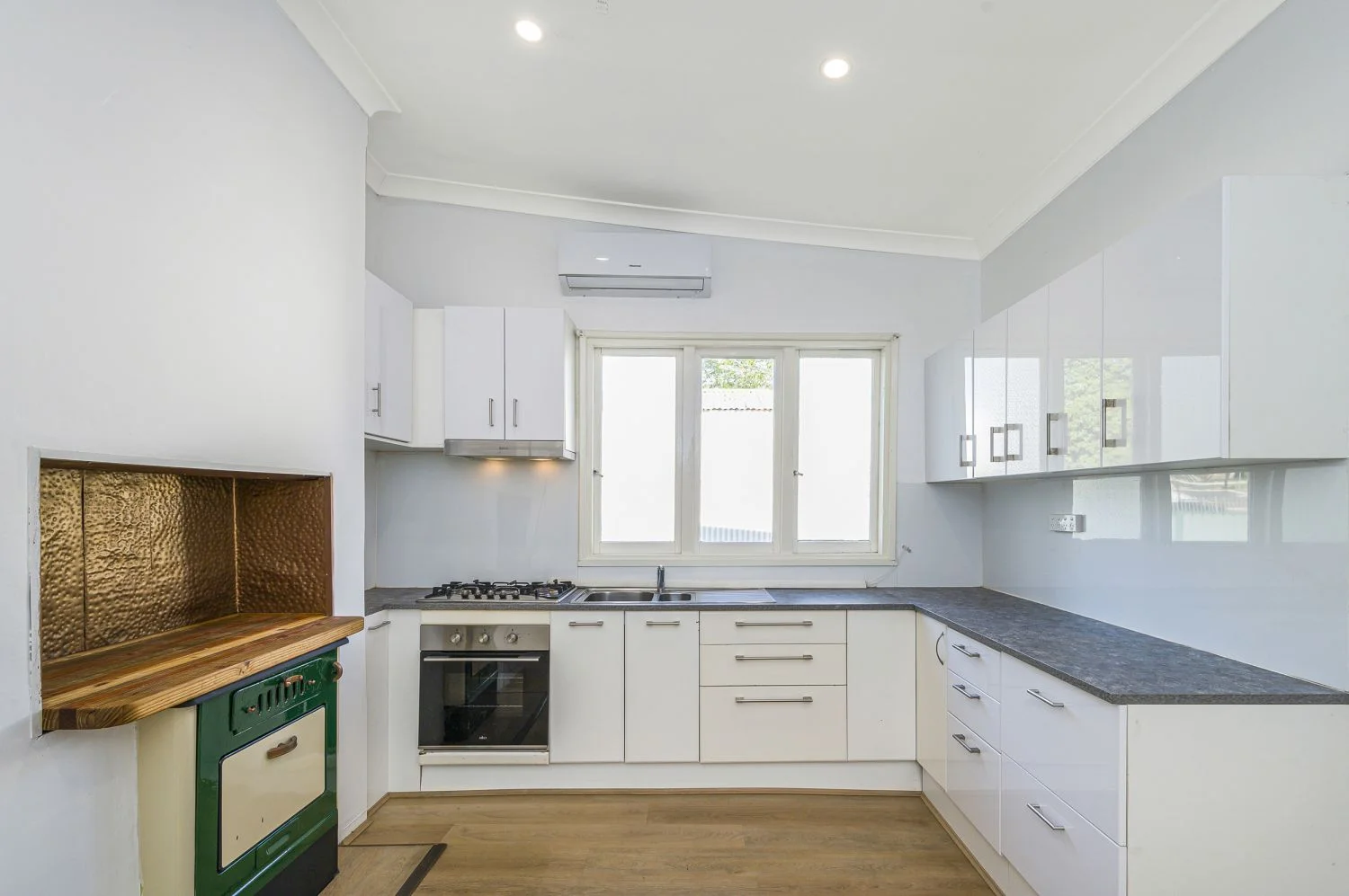 Additional image 10 of 6 Fifth Road, Armadale WA 6112