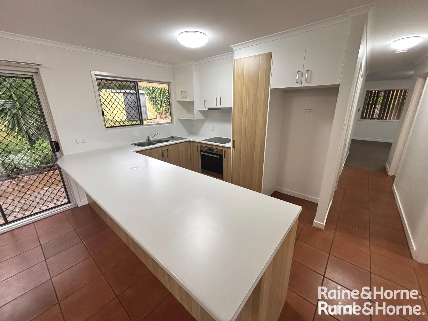 6 Murray Parade, Kingaroy QLD 4610 photo 4