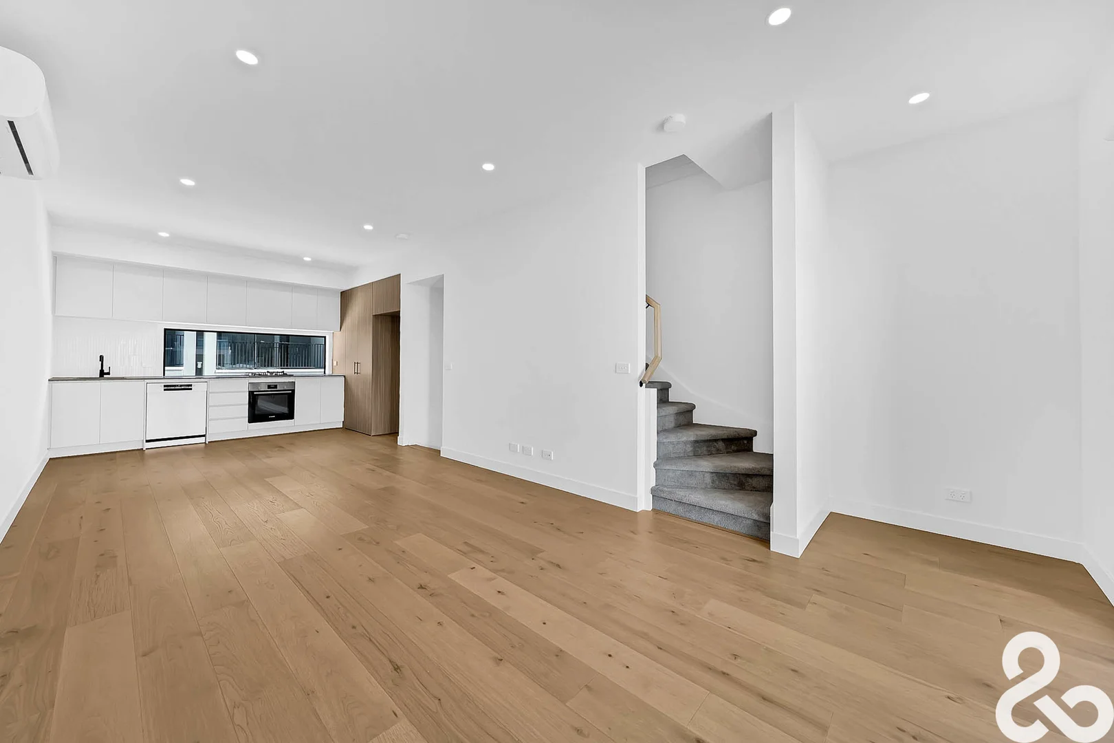 Additional image 4 of 14 Casalingo Boulevard, Mill Park VIC 3082