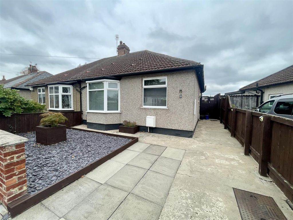 2 bed semi-detached bungalow for saleThe Byway, Darlington DL1