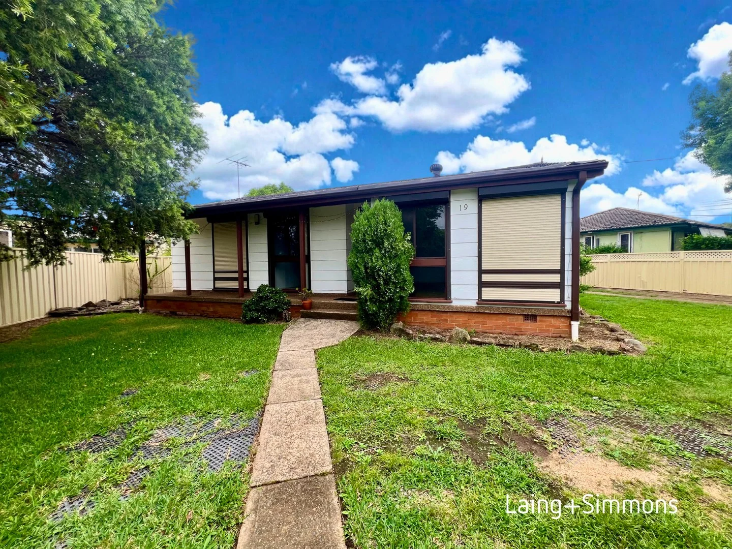 19 Tahiti Avenue, Lethbridge Park NSW 2770