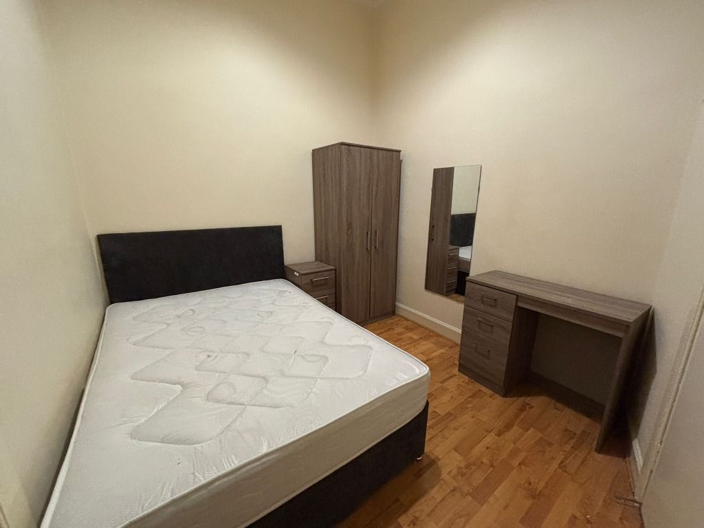 Additional image 7 of 4 bed flat to rentPort Street, Stirling Town, Stirling FK8