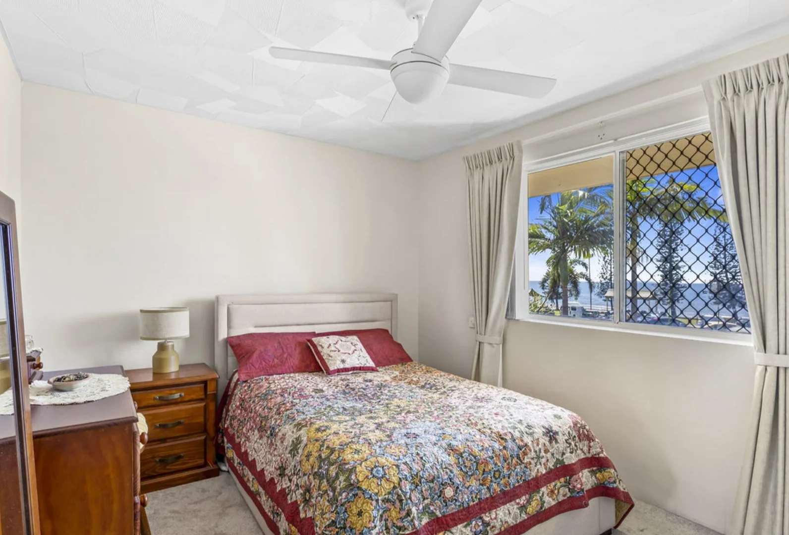 Additional image 5 of 4/13-15 Marine Parade, Redcliffe QLD 4020