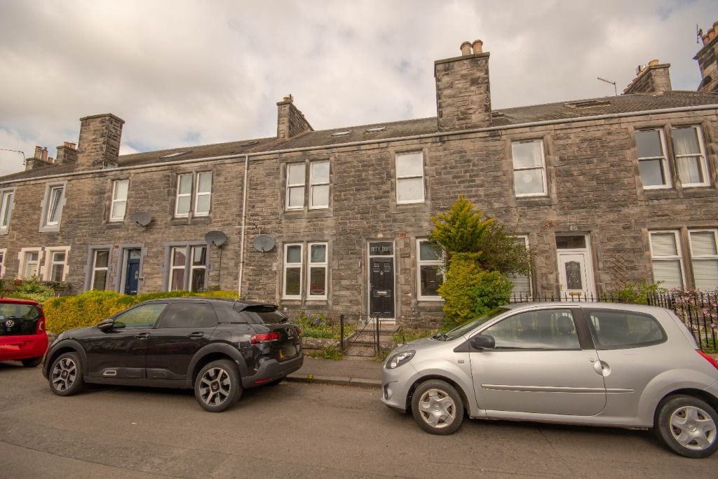 3 bed flat to rentBrucefield Avenue, Dunfermline KY11