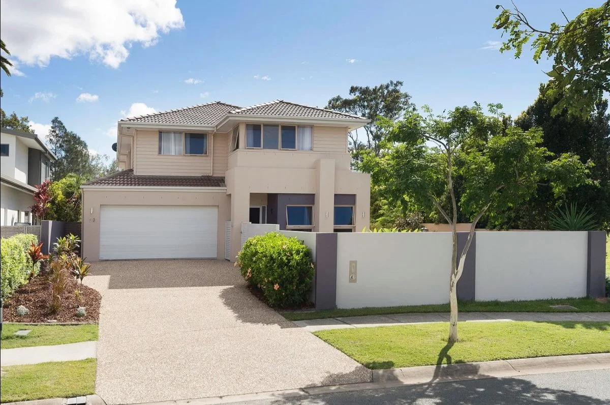 13 The Peninsula, Helensvale QLD 4212 photo 2