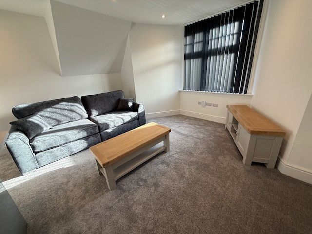 2 bed flat to rentHull HU5 photo 2
