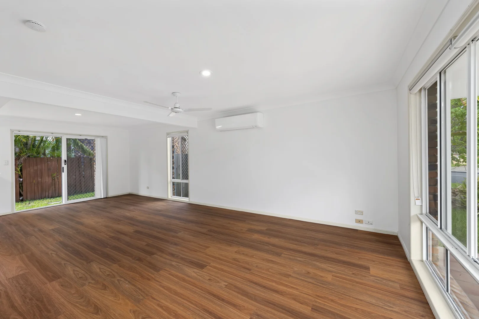 Additional image 3 of 2/12 Kenny Drive, Labrador QLD 4215