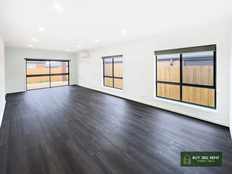 35 Hamish Road, Darley VIC 3340 photo 3