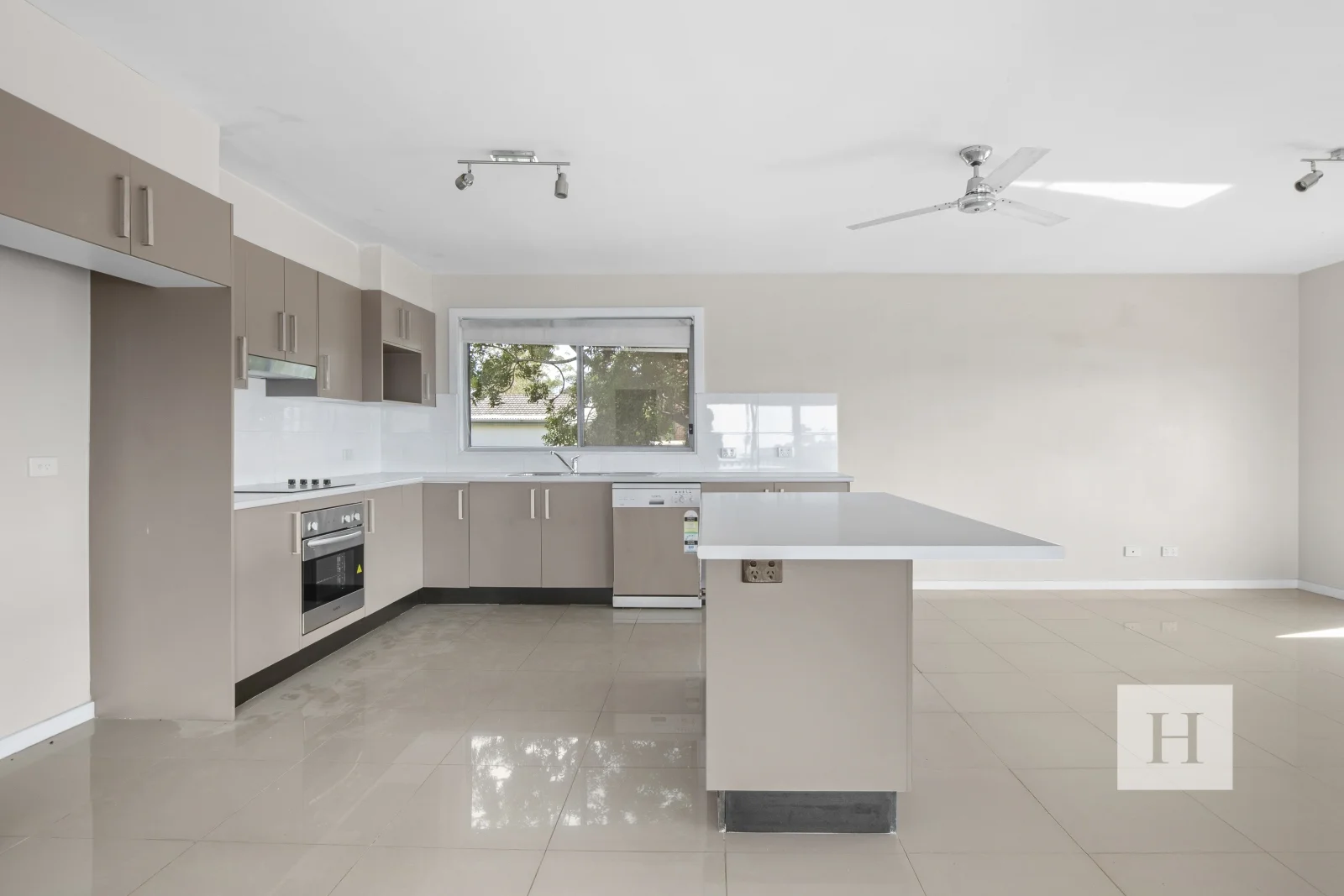 Additional image 3 of 68 Arlington St, Gorokan NSW 2263