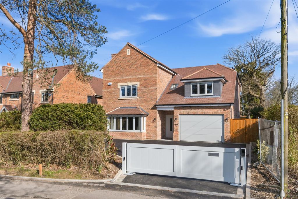 4 bed detached house to rentChessetts Wood Road, Lapworth, Solihull B94