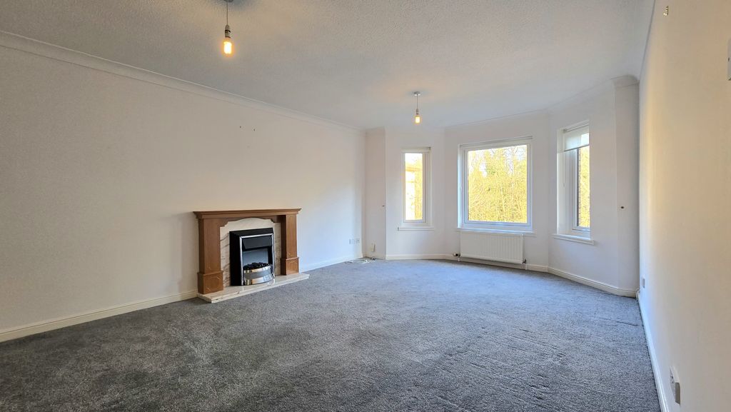Additional image 2 of 3 bed flat to rentRiverside Gardens, Busby G76