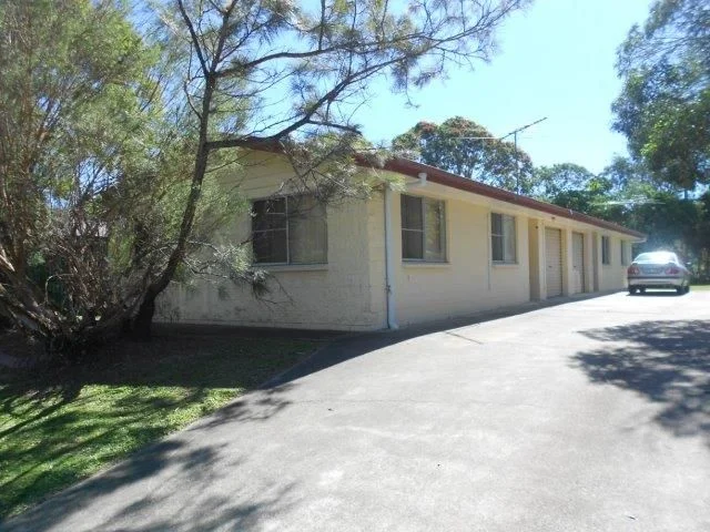 Honeysuckle St, Caboolture QLD 4510 photo 2