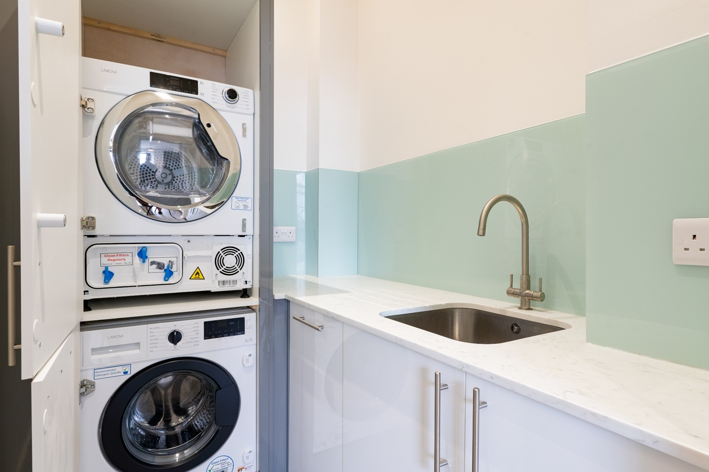 3 Bed Flat, Clifton Park Road, BS8, N1 7GU photo 4