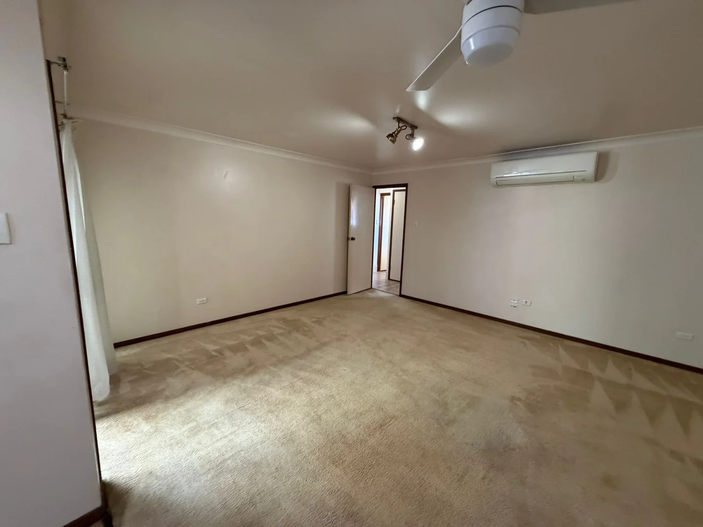 Additional image 5 of 467 Warrigal Road, Eight Mile Plains QLD 4113