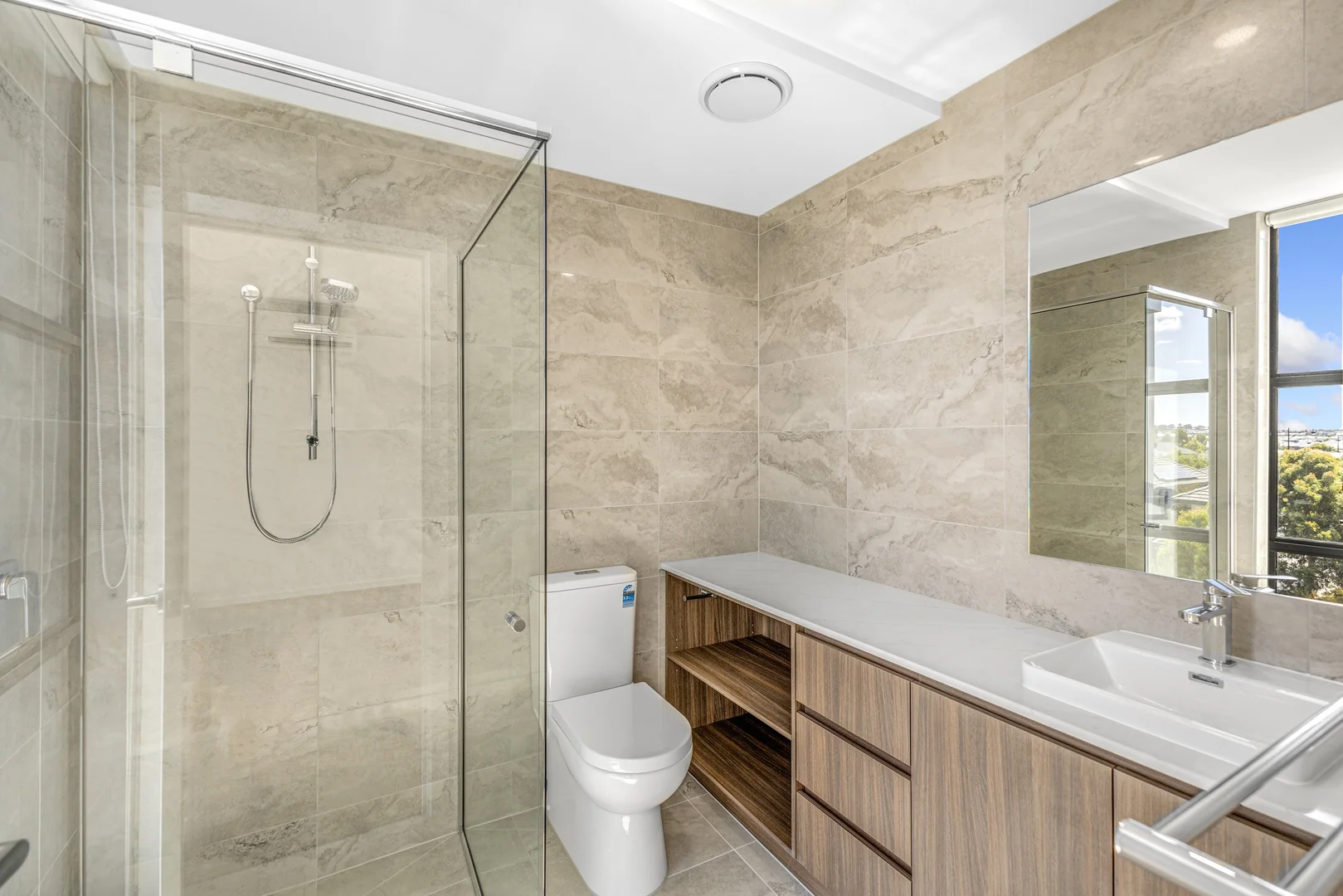 Additional image 6 of 1 Whitfield Crescent, Craigieburn VIC 3064