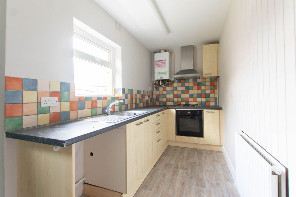 Additional image 2 of 4 bed semi-detached house to rentSt. Pauls Street South, Cheltenham GL50