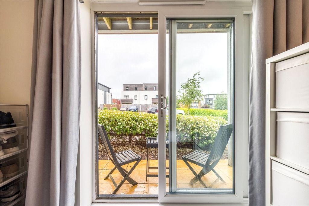 Additional image 10 of 2 bed flat to rentHelena Court, Burgess Hill, West Sussex RH15