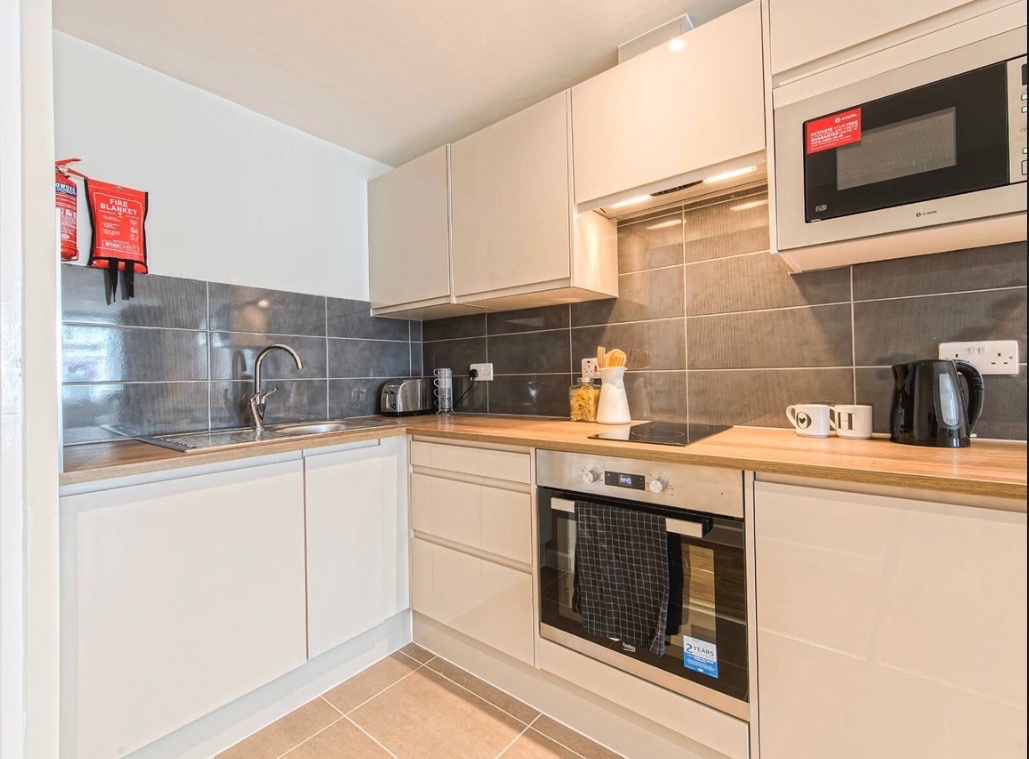 1 Bed Flat, East Parade, LS1, N1 7GU photo 3