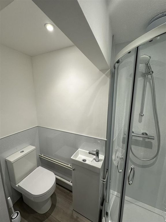 Additional image 3 of 6 bed terraced house to rentSmall Lane, Bristol BS16