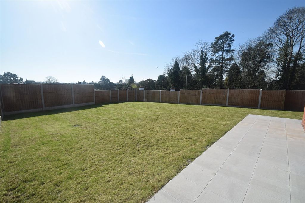 Additional image 17 of 4 bed detached house to rentChetwynd Road, Newport TF10