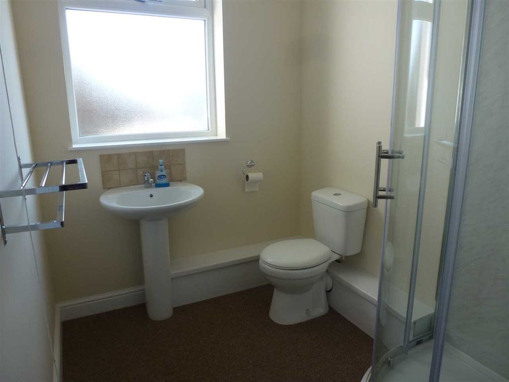 Additional image 2 of 2 bed flat to rentLlandeilo Road, Cross Hands, Llanelli SA14