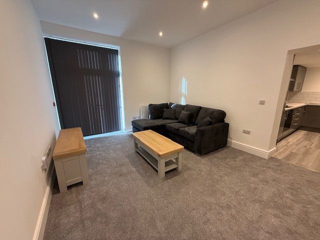 2 bed flat to rentHull HU5 photo 3