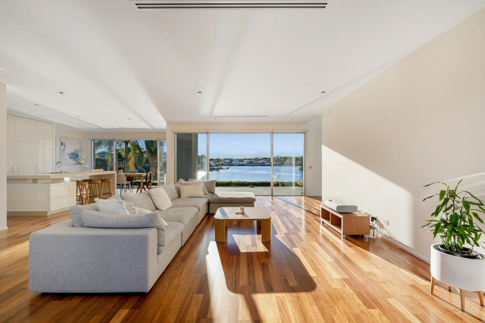 Additional image 10 of 37 Martinique Way, Clear Island Waters QLD 4226