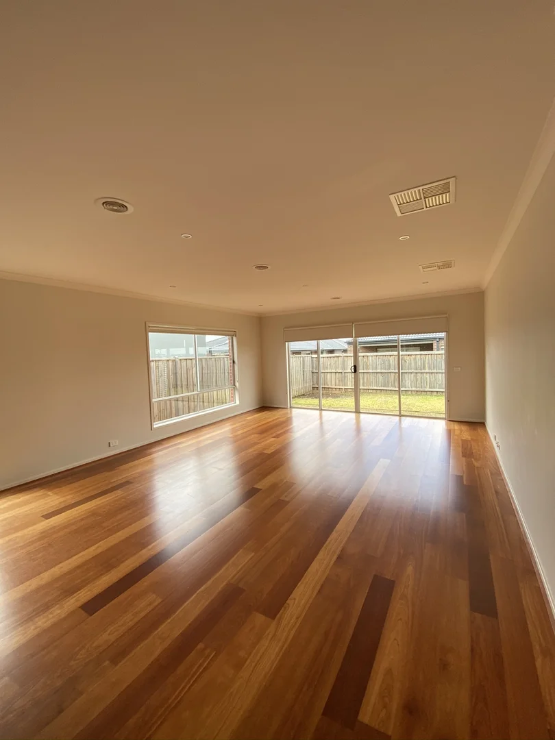 Additional image 4 of 15 Longford Crescent, Melton South VIC 3338