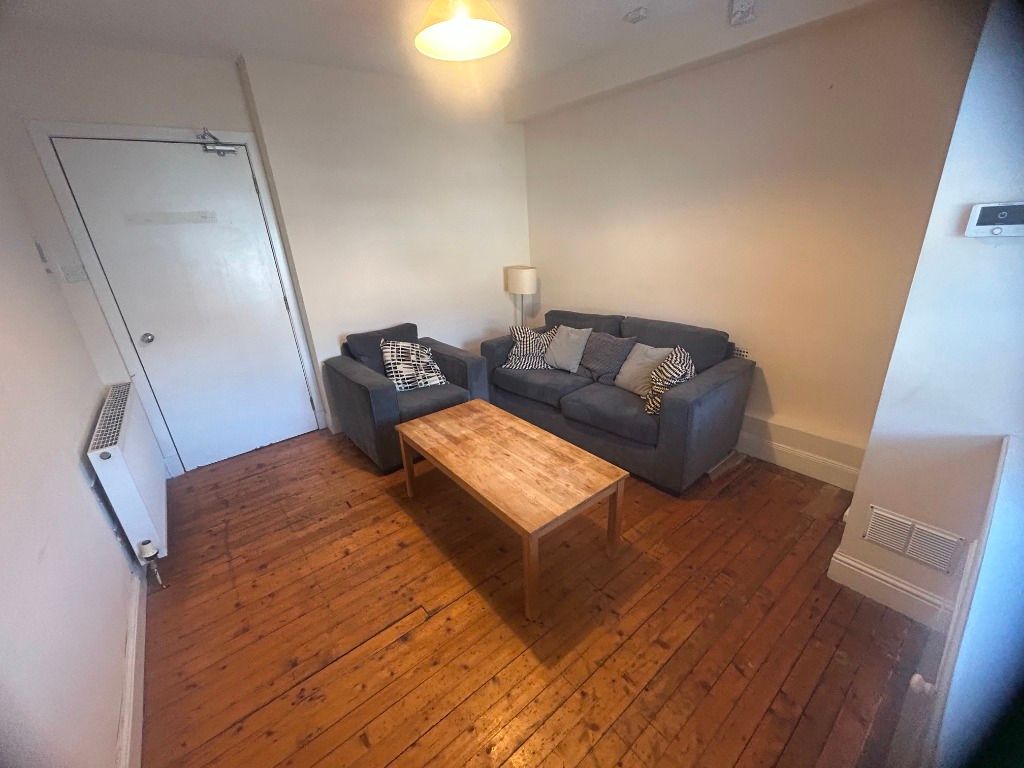 Additional image 3 of 3 bed maisonette to rentBruce Street, Stirling Town, Stirling FK81Pb FK8