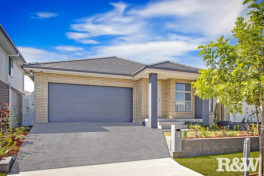 69 Richards Loop, Oran Park NSW 2570