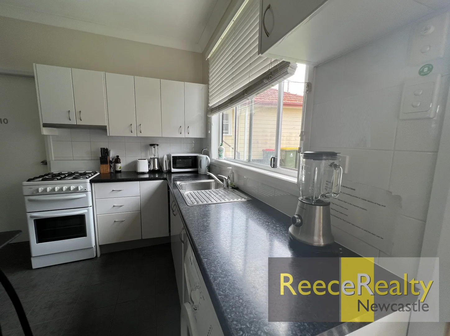 Additional image 2 of 11 Lee Crescent, Birmingham Gardens NSW 2287