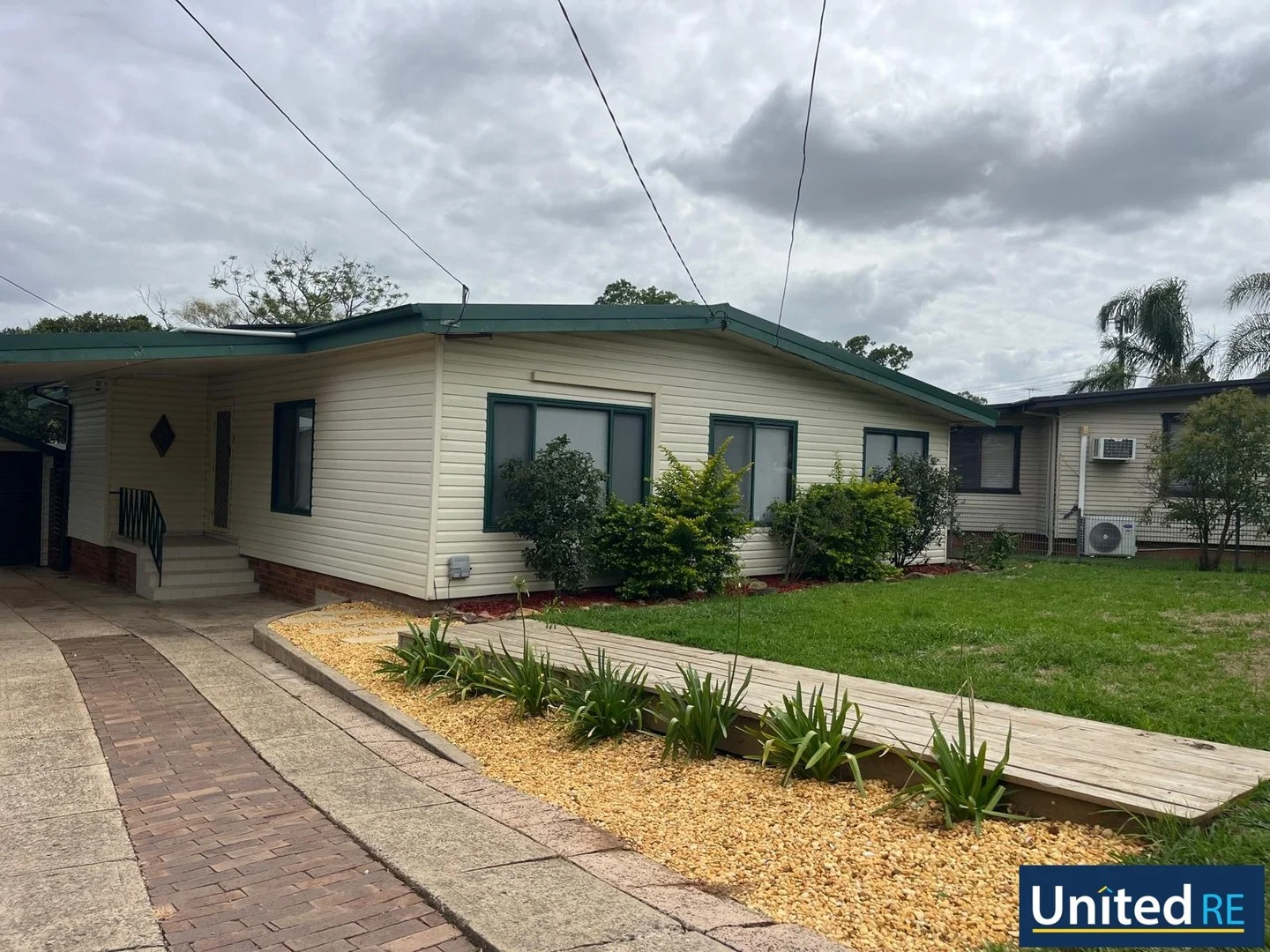 14 Nauru Crescent, Lethbridge Park NSW 2770