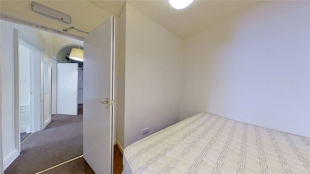 5 bed shared accommodation to rentWest Preston Street, Edinburgh EH8 photo 4