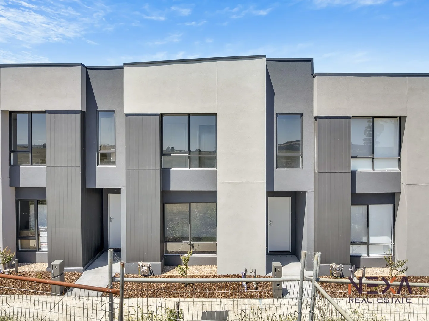 6 Zircon Walk, Donnybrook VIC 3064