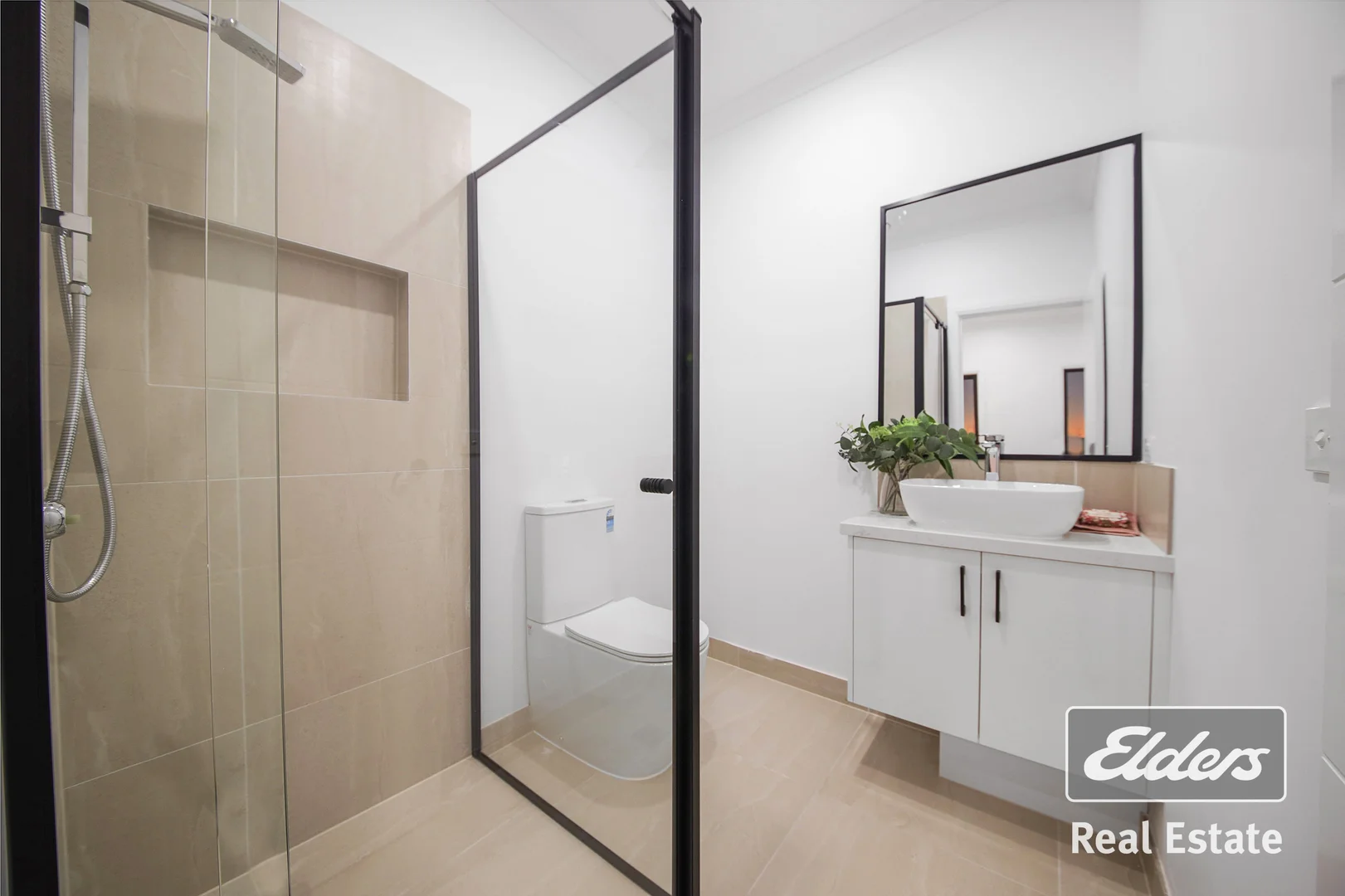 Additional image 13 of 40 Palmdale Crescent, Mambourin VIC 3024