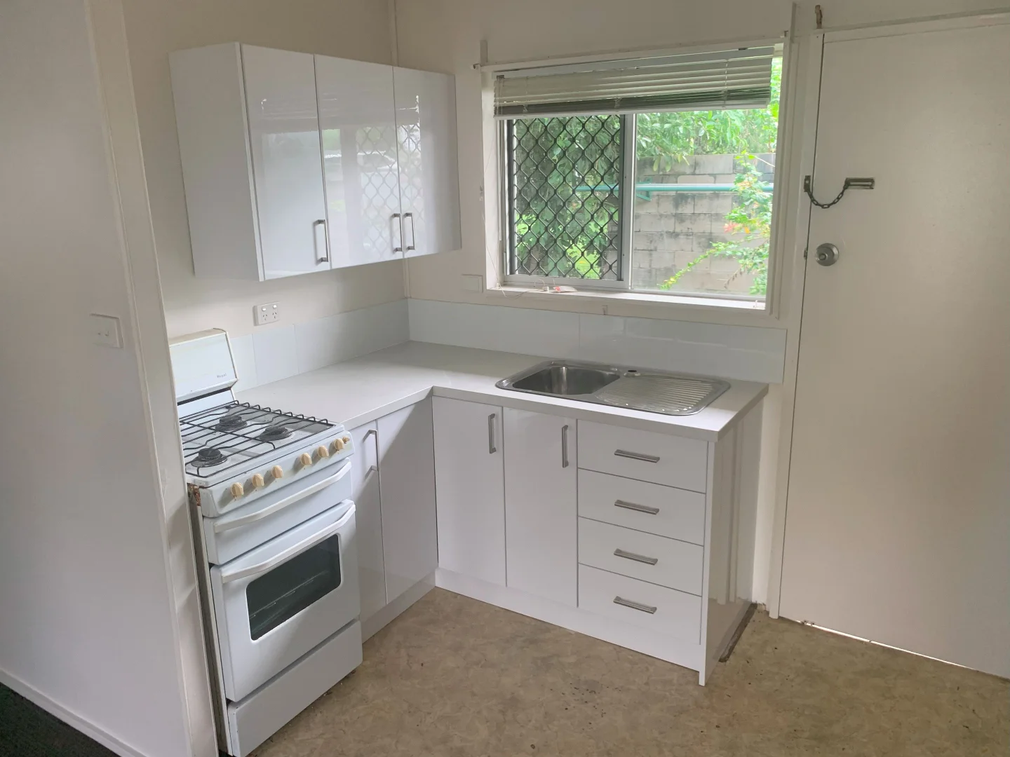 Additional image 2 of 2/48 Bristol Street, Gulliver QLD 4812