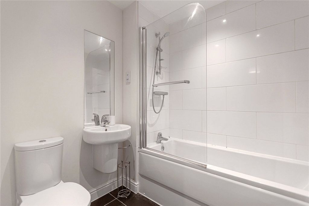 Additional image 10 of 6 bed semi-detached house to rentHatton Road, Cheswick Village, Bristol BS16