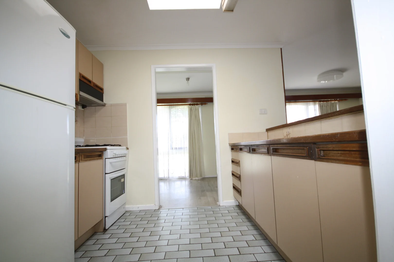 Additional image 4 of 1/10 Fairbank Rd, Clayton South VIC 3169