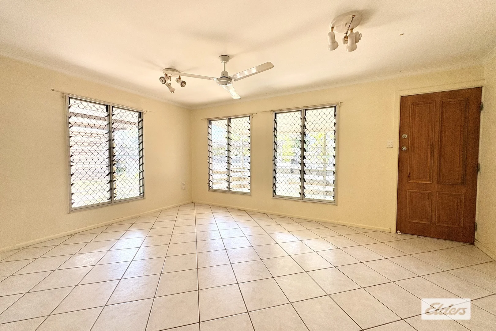 Additional image 2 of 17 Elliot Street, Katherine NT 0850