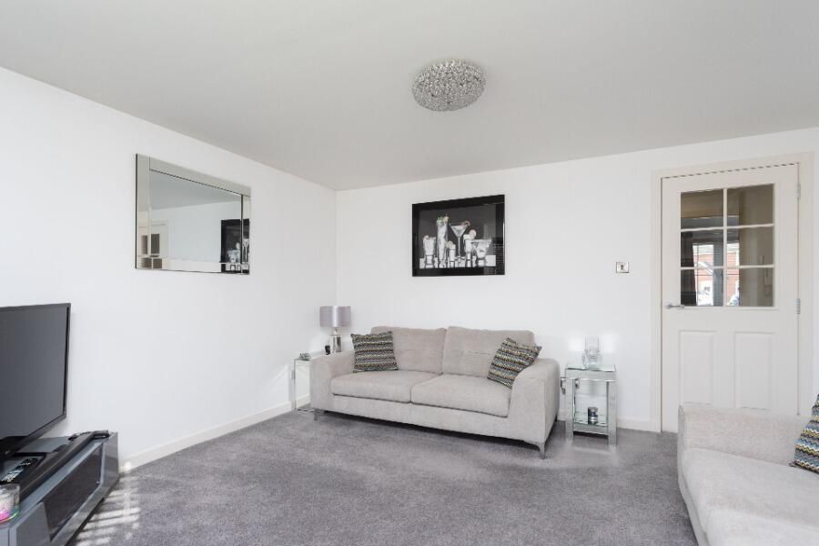 Additional image 2 of 2 bed flat to rentGlenturret Place, Perth PH1