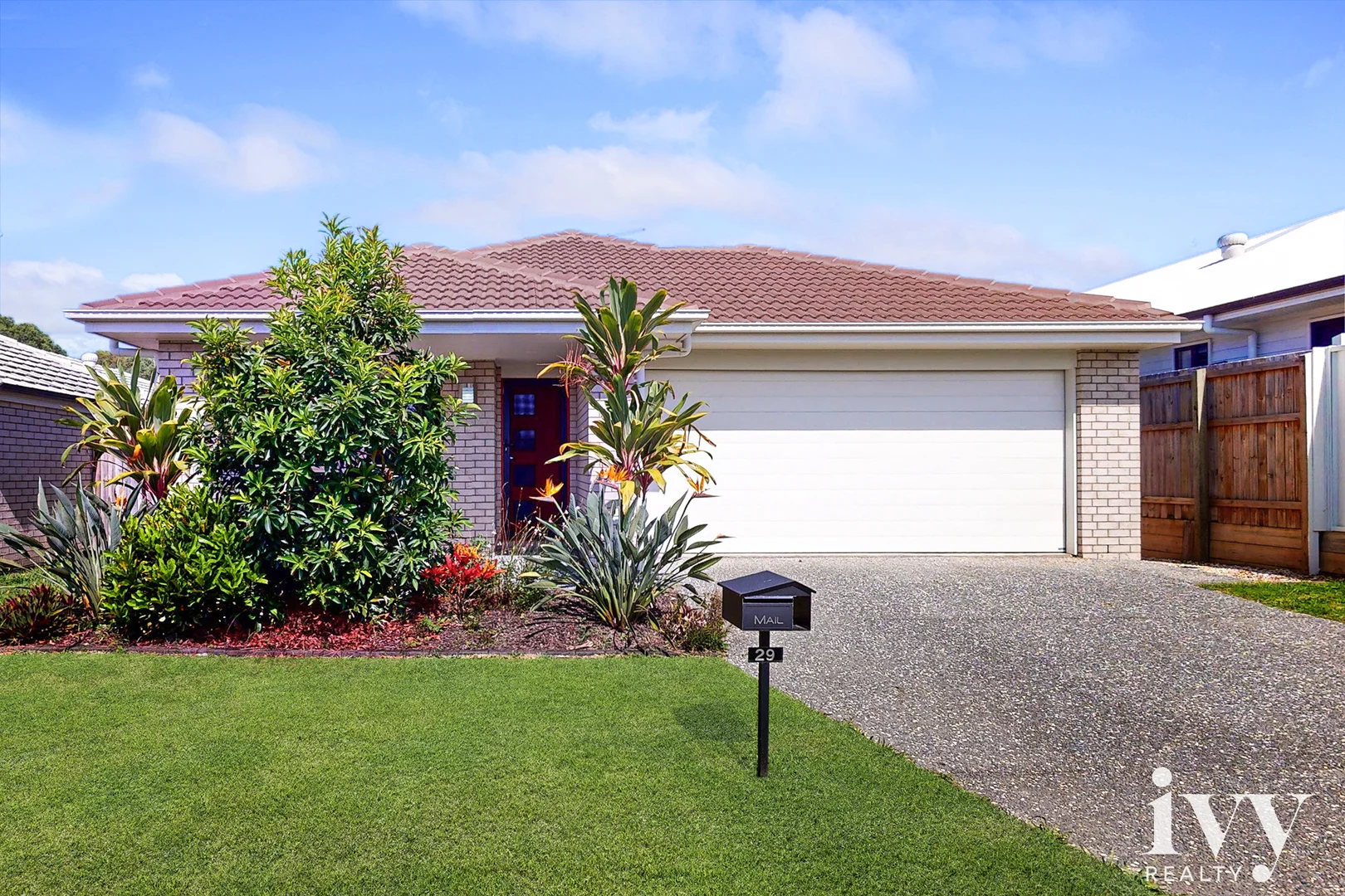 29 Jeremy St, Coomera QLD 4209 photo 2