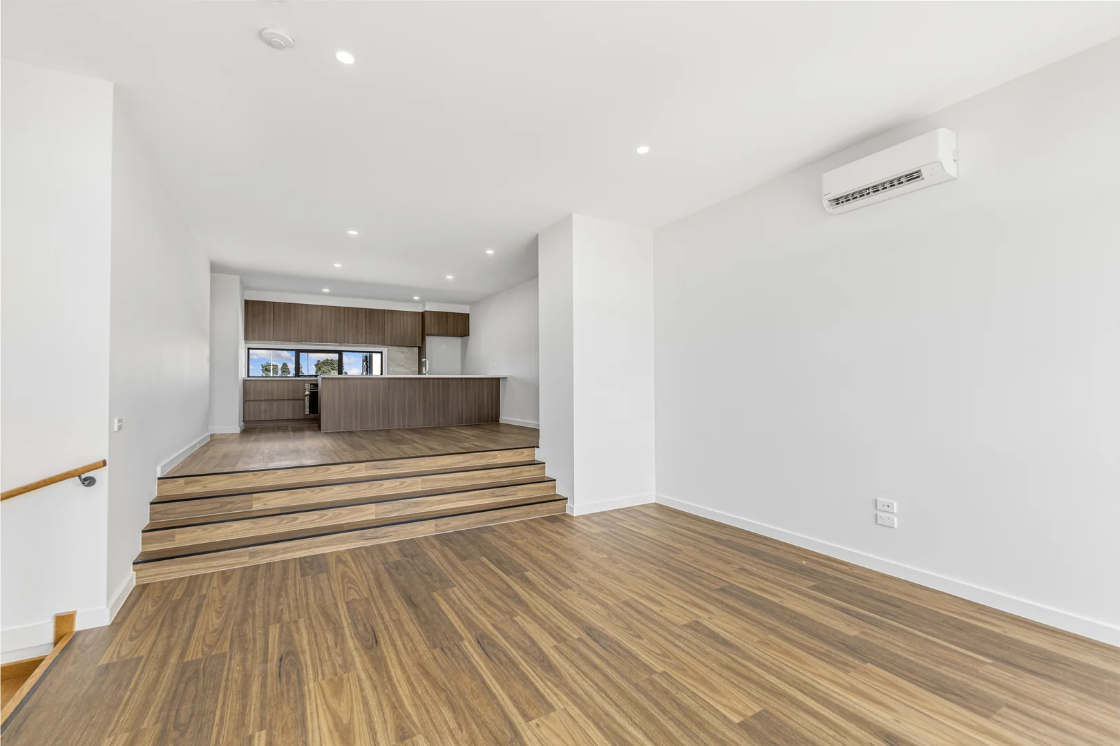 Additional image 2 of 1 Whitfield Crescent, Craigieburn VIC 3064