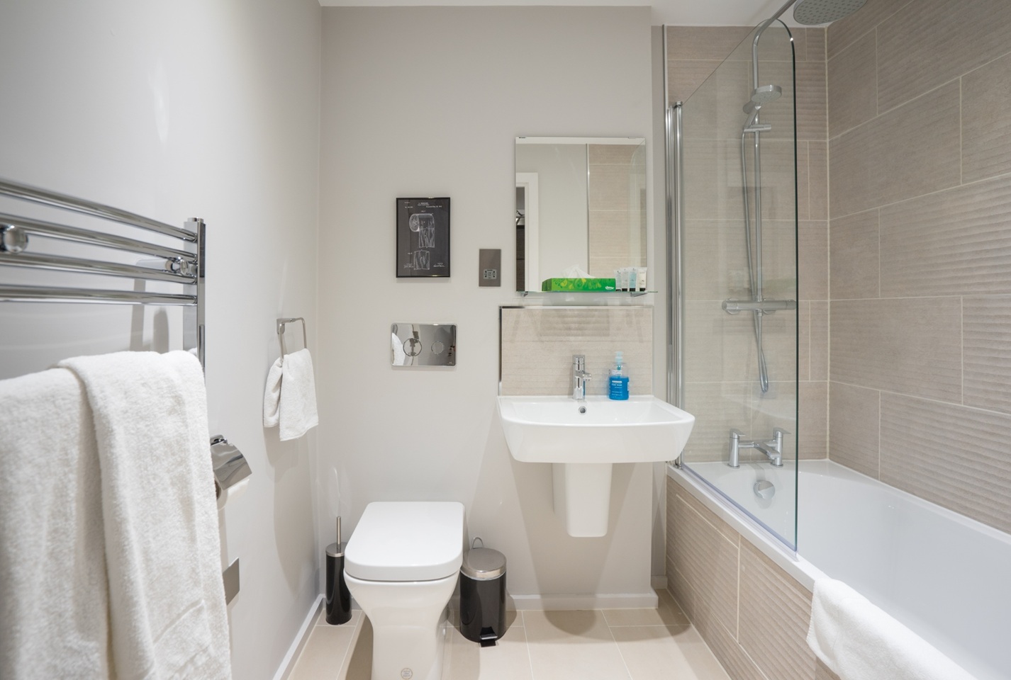 1 Bed Flat, The Fitzgerald, S3, N1 7GU photo 2