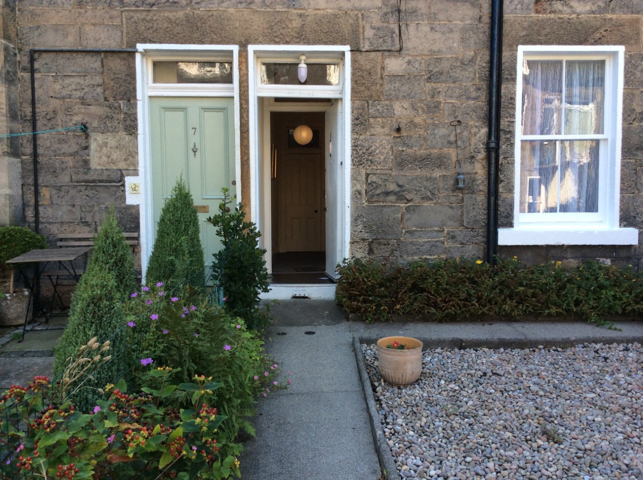 1 Bed Flat, Dunrobin Place, EH3, N1 7GU photo 2