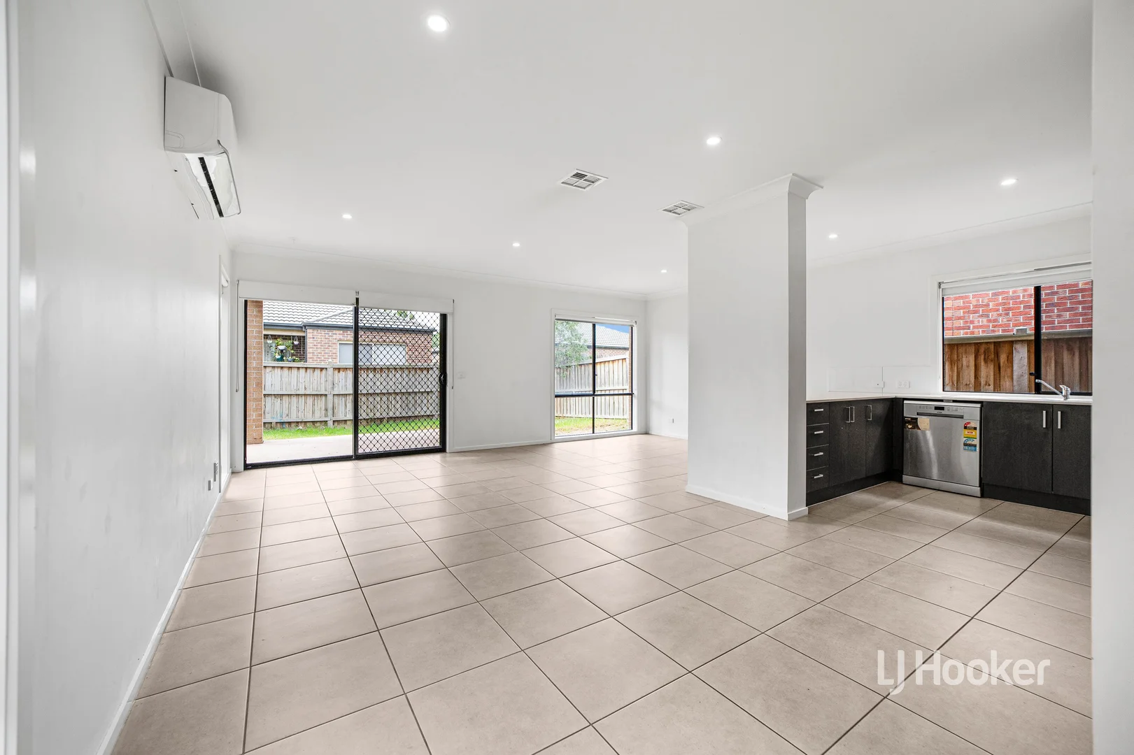 Additional image 8 of 33 Postema Drive, Point Cook VIC 3030