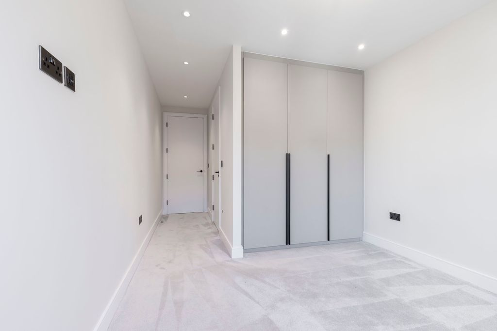 Additional image 12 of 3 bed flat to rentParabola Road, Cheltenham GL50