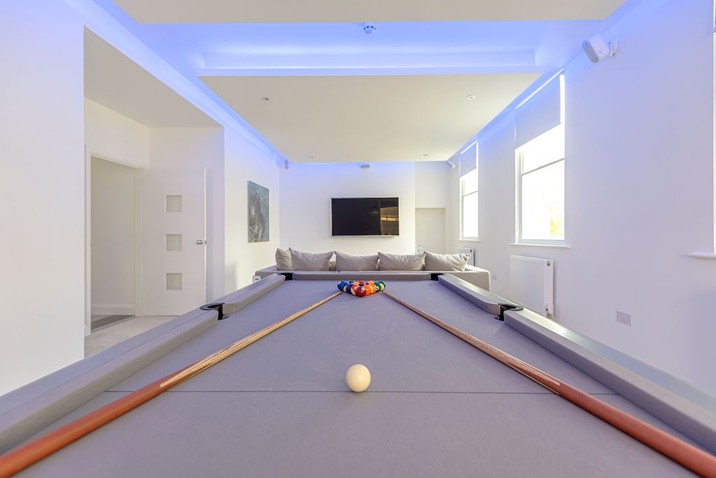 Additional image 12 of 9 bed detached house to rentSt. Thomas Street, Lymington SO41