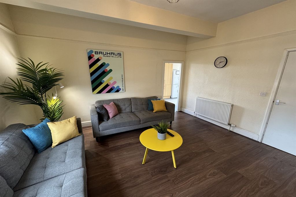 Additional image 6 of 1 bed flat to rentRms @ High Road, Beeston NG9