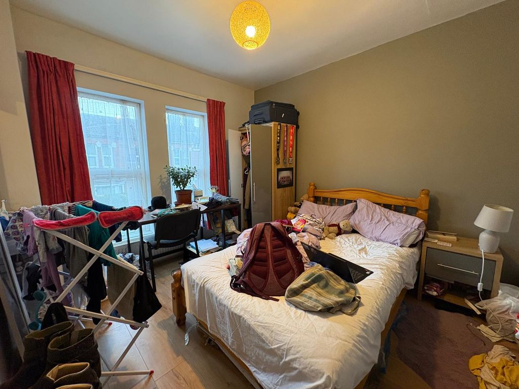 Additional image 15 of 6 bed semi-detached house to rentMilton Road, Southampton SO15